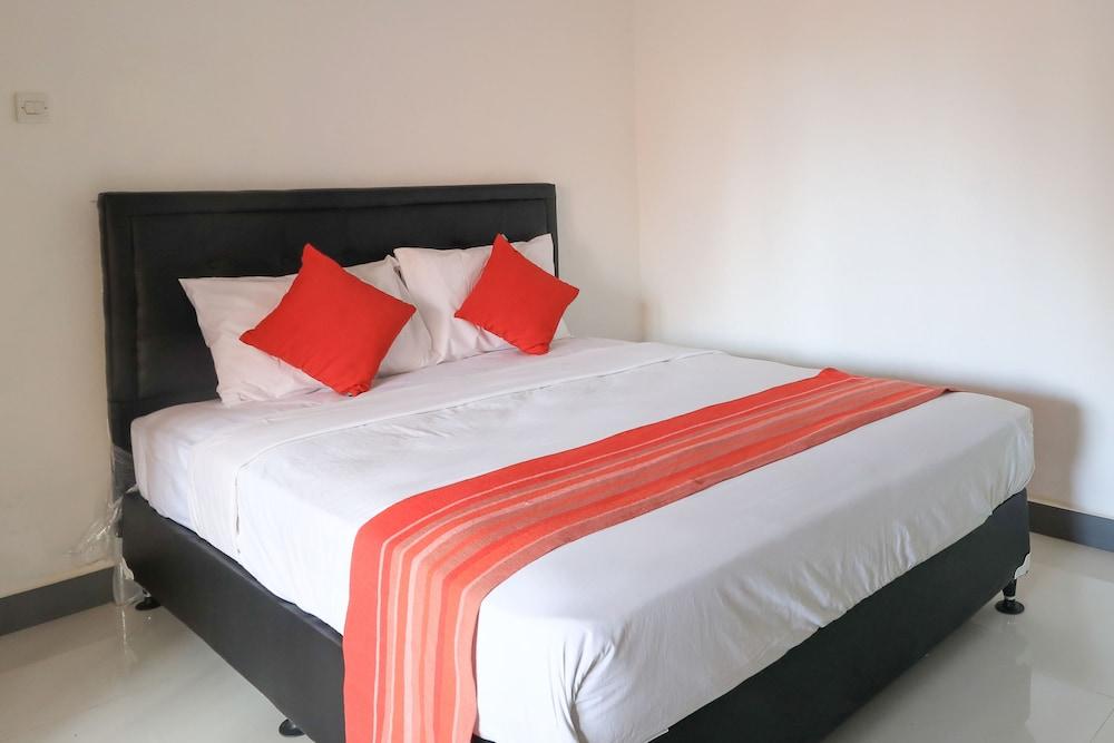 Urbanview Hotel Rasa Sayang Inn Tanjung Benoa Bali Kuta Selatan Exterior photo