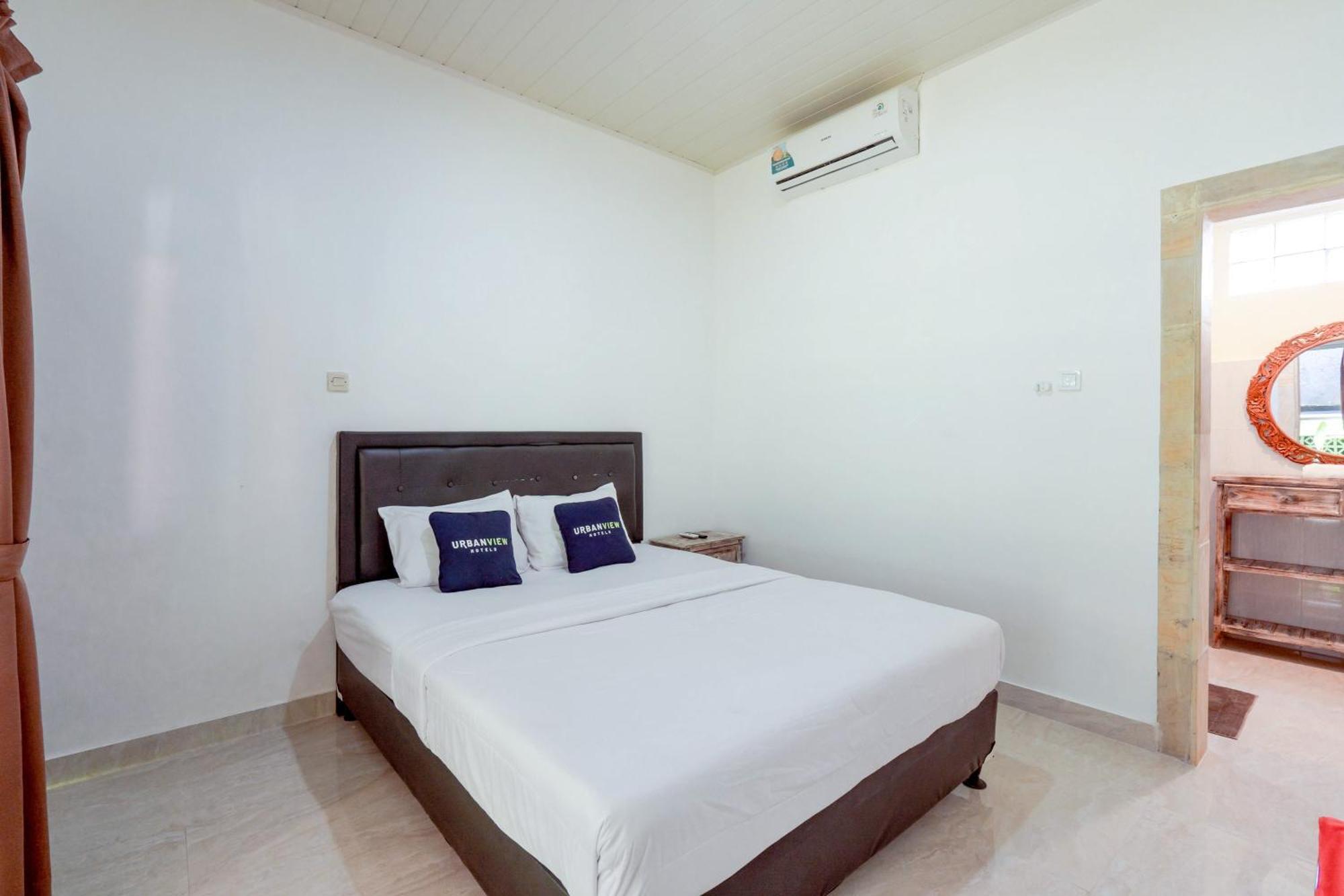 Urbanview Hotel Rasa Sayang Inn Tanjung Benoa Bali Kuta Selatan Exterior photo