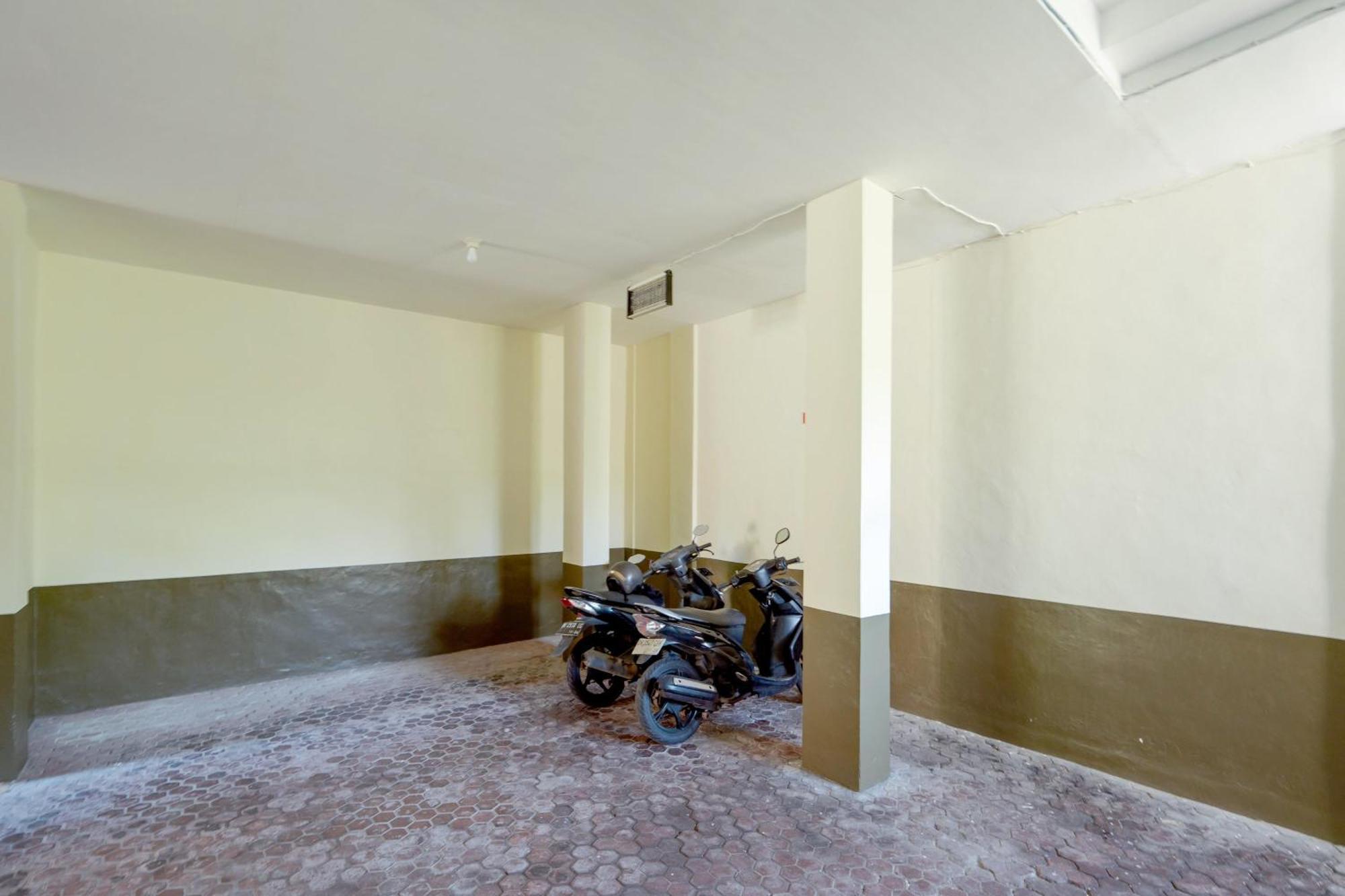 Urbanview Hotel Rasa Sayang Inn Tanjung Benoa Bali Kuta Selatan Exterior photo